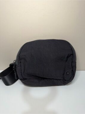 NWOT GAIAM Black Belt Bag